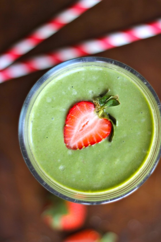 Strawberry Kiss Smoothie RAW CLASS © KETMALA’S KITCHEN 2014 